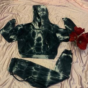 🌹ALIGN COLLECTIVE • COMFY COZY BLUE and White Tie-Dye Fleece jogging suit
